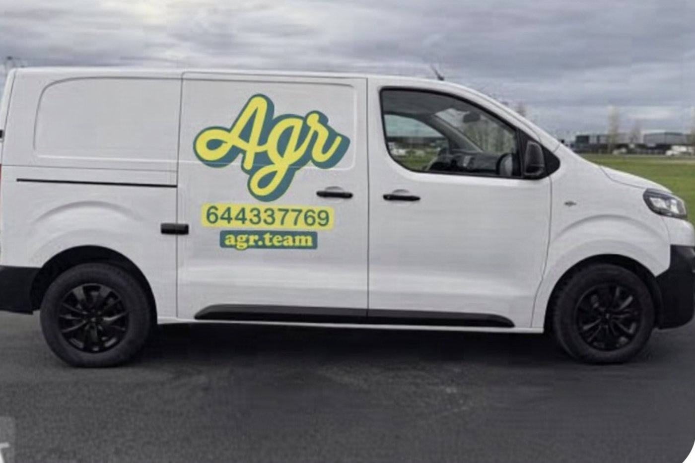 Furgoneta de AGR Team